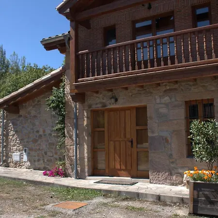 La Casa Del Rio منزل ريفي *